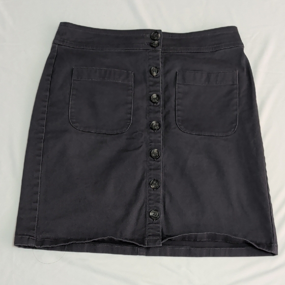 LOFT Charcoal Button-Front Mini Skirt - Picture 2 of 4